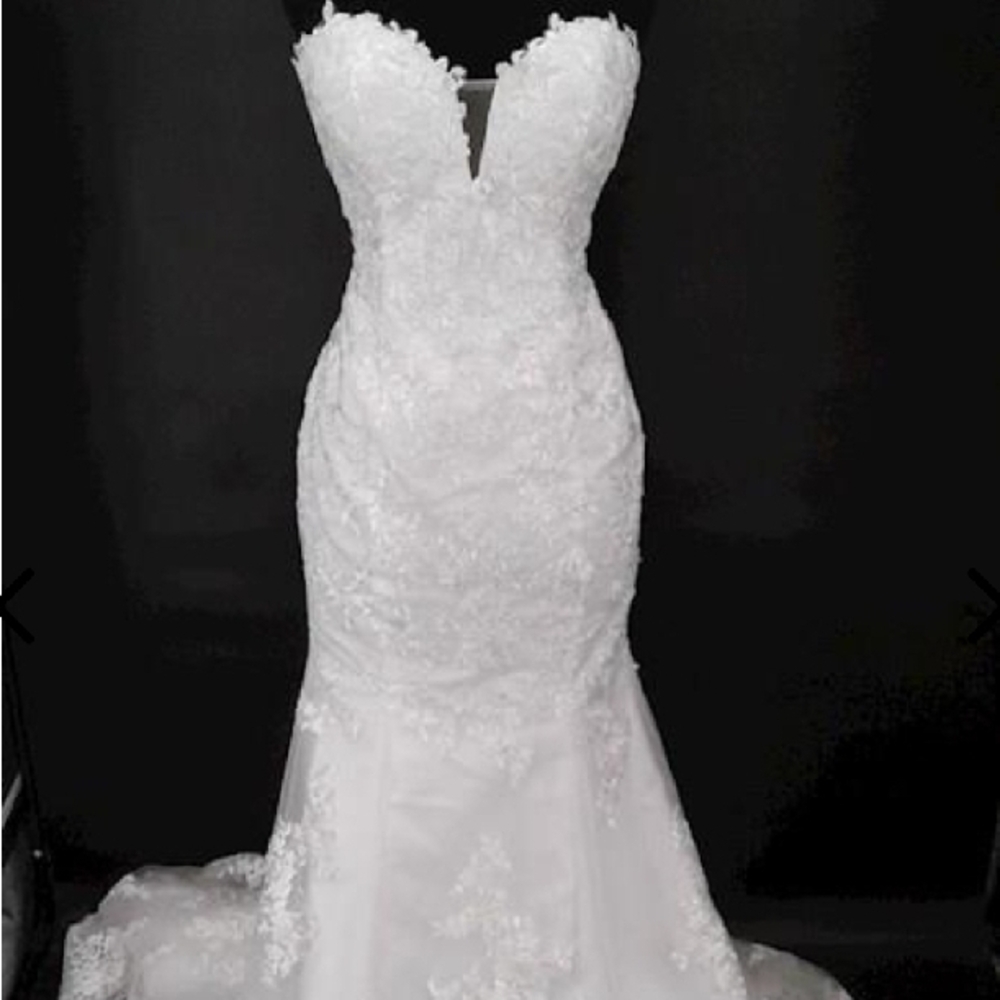 Elegant White Lace Strapless Women's Dress